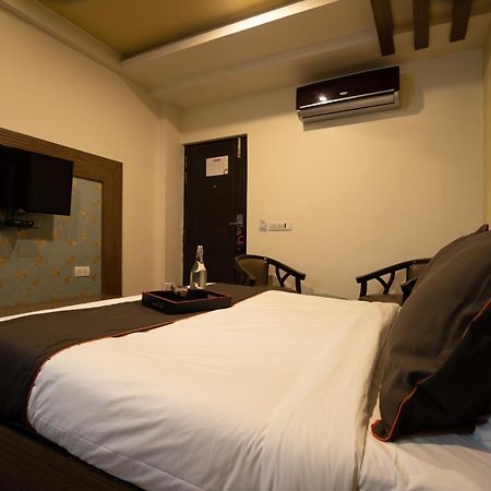 Super Collection O Golden Avenue Hotel Thiruvananthapuram ภายนอก รูปภาพ