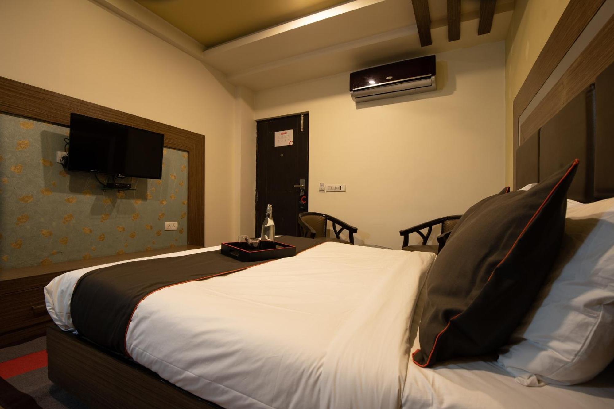 Super Collection O Golden Avenue Hotel Thiruvananthapuram ภายนอก รูปภาพ