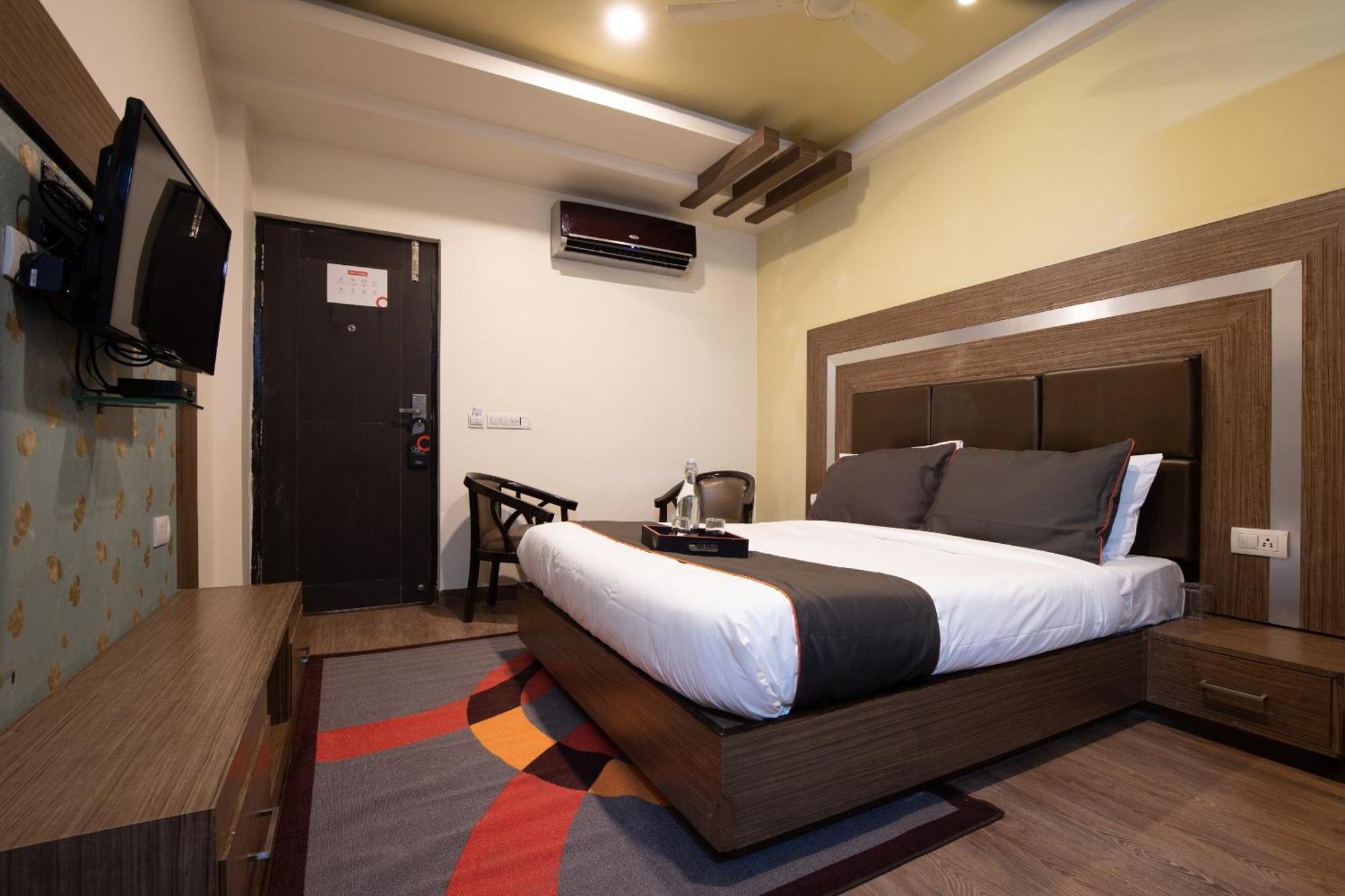 Super Collection O Golden Avenue Hotel Thiruvananthapuram ภายนอก รูปภาพ